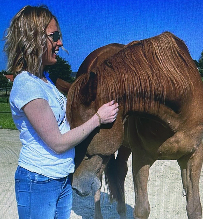 Evelien met paard